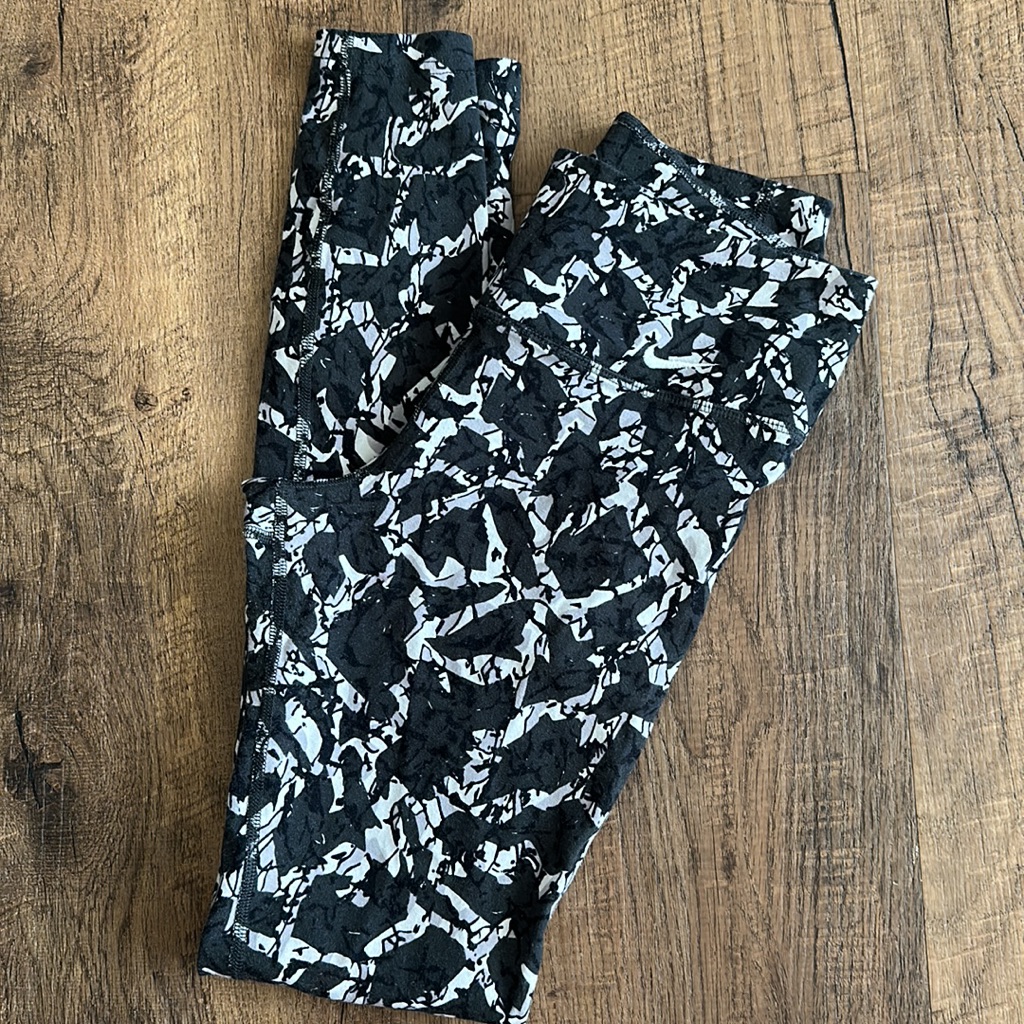 Nike Dri-Fit Legging - Xs Grey, Black, White Print